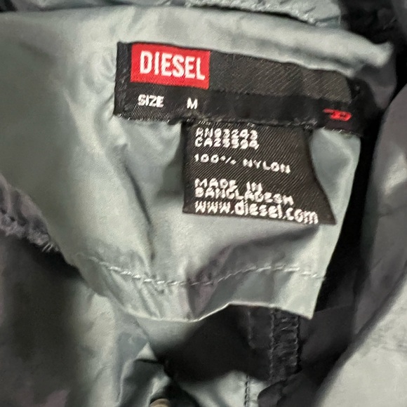 Diesel wind breaker - Picture 2 of 3